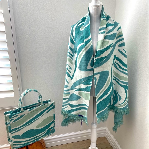 Tote bag with shawl.. 2 piece set. - Picture 5 of 8